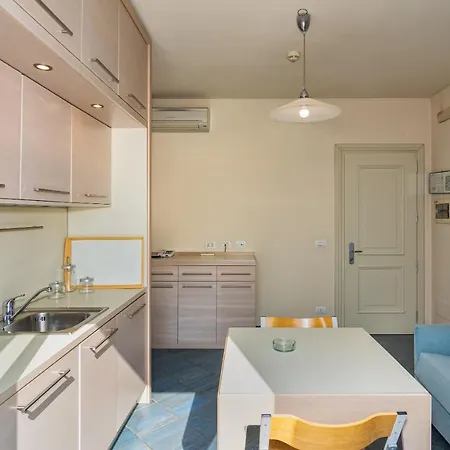 Brunella Lido di Camaiore