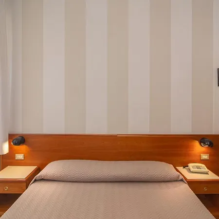 Brunella 3* Lido di Camaiore