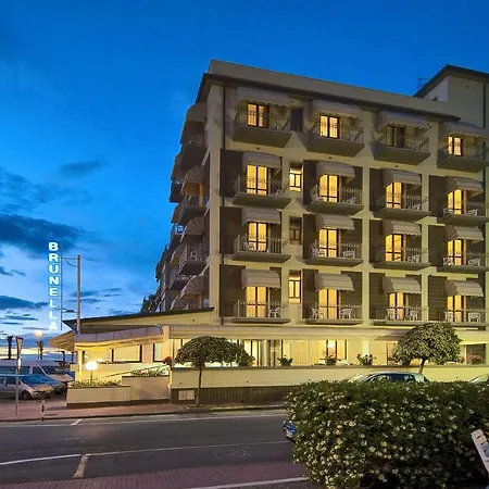 VI Place Hotel 3*