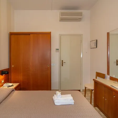 Hotel Brunella 3*