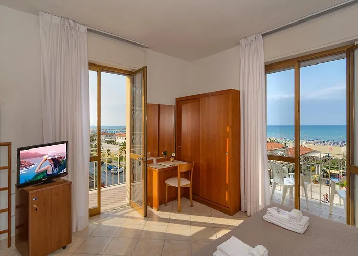 Ξενοδοχείο Brunella Λίντο ντι Καμαϊόρε