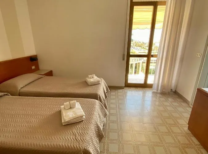 Ξενοδοχείο Brunella 3*