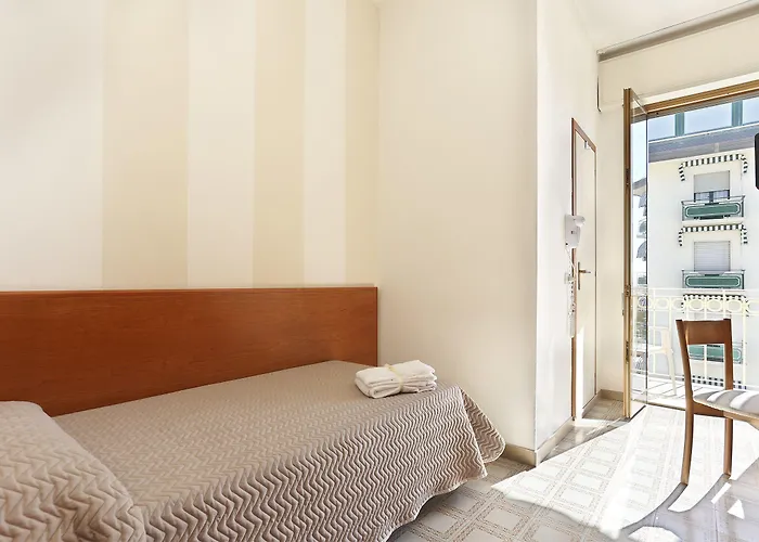 Brunella 3* Λίντο ντι Καμαϊόρε