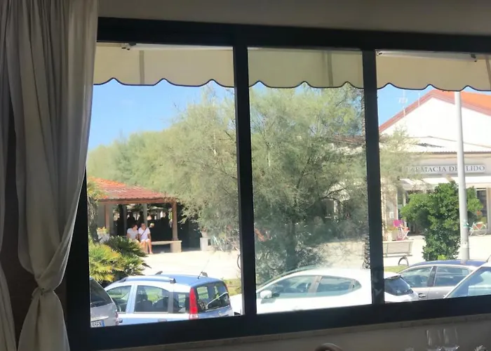 Ξενοδοχείο Brunella Λίντο ντι Καμαϊόρε