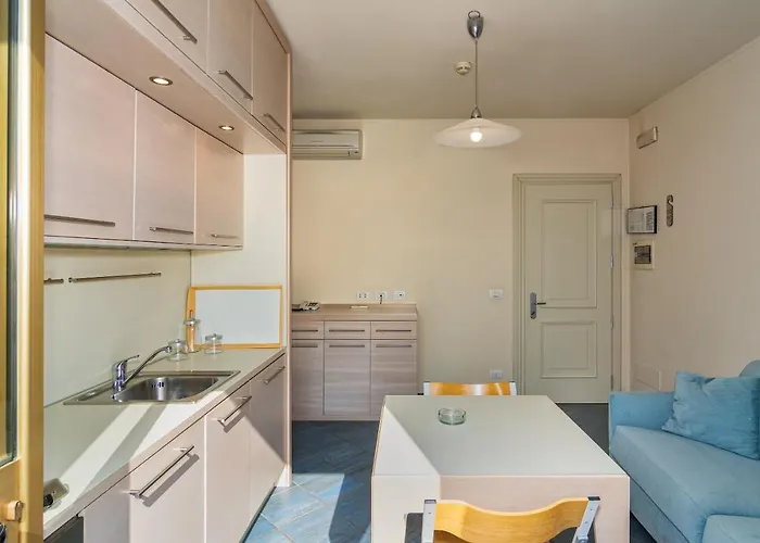 Brunella Λίντο ντι Καμαϊόρε