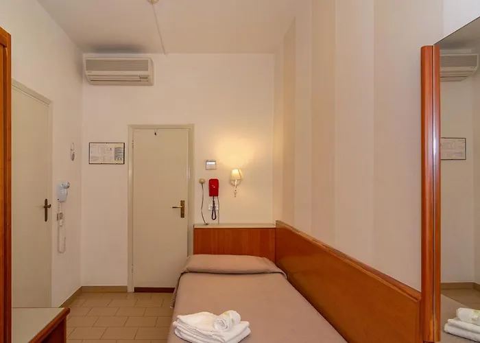 Brunella Ξενοδοχείο Λίντο ντι Καμαϊόρε